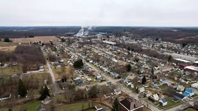 Norfolk Southern balks at compensating homeowners whose home values are expected to drop after derailment | CNN Business