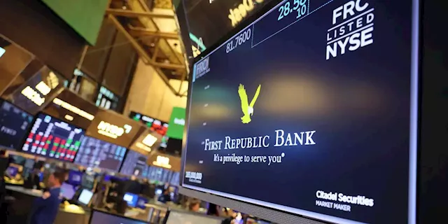 Rout in Bank Stocks Deepens Despite Emergency Measures