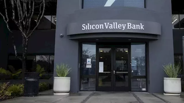 What the FDIC takeovers of SVB and Signature mean for the banks' customers and employees | CNN Business