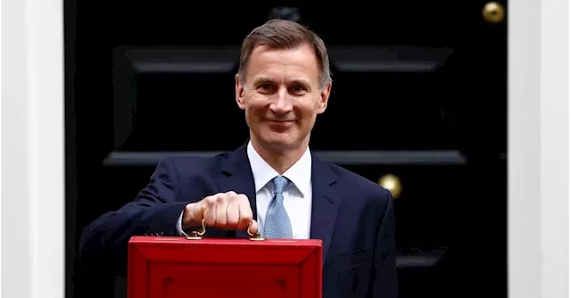 Instant View: UK budget - no recession in 2023; UK assets sink in global market turmoil