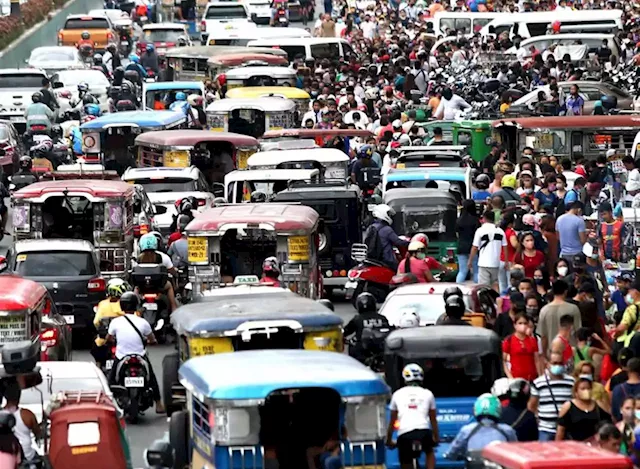 'Walang lugi': PUV drivers' earnings won't be affected by fare discounts, says solon