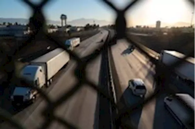 Biden will let California lead on electric trucks, despite industry protest