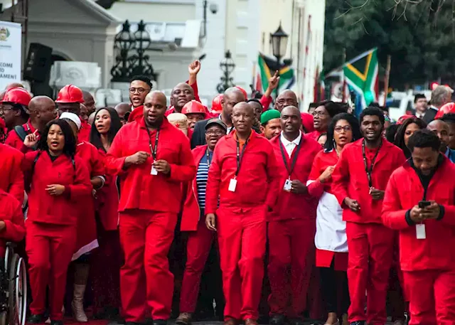 Government told bus companies to cancel EFF bookings