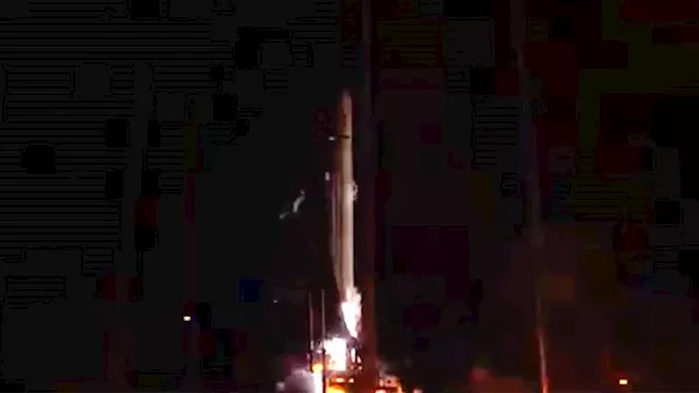 Startup's 3D-printed rocket delivers stunning night launch but fails to reach orbit | CNN Business