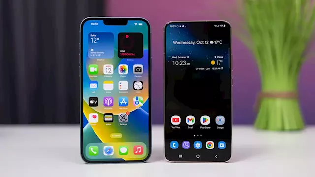 Apple absolutely pummeled Samsung in the growing premium smartphone market in 2022