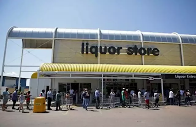 Makro says 'business as usual' despite workers' strike