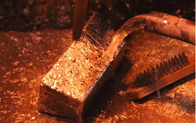 Global copper market was in surplus in January as refined production up 5.5% - report