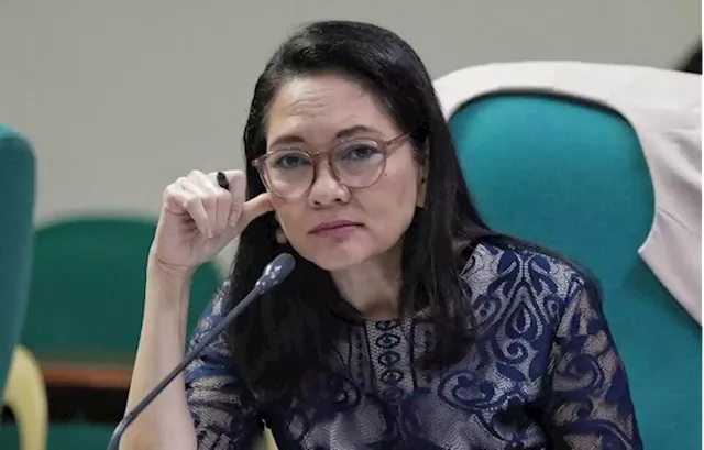 Hontiveros warns DBP, LandBank merger could result in ‘too big to fail’ bank