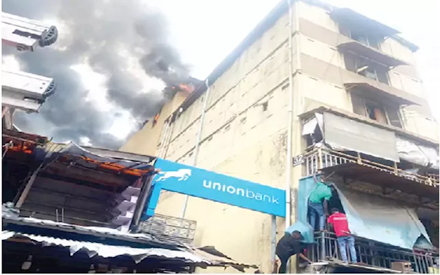 One dies, seven injured as fire guts Lagos market