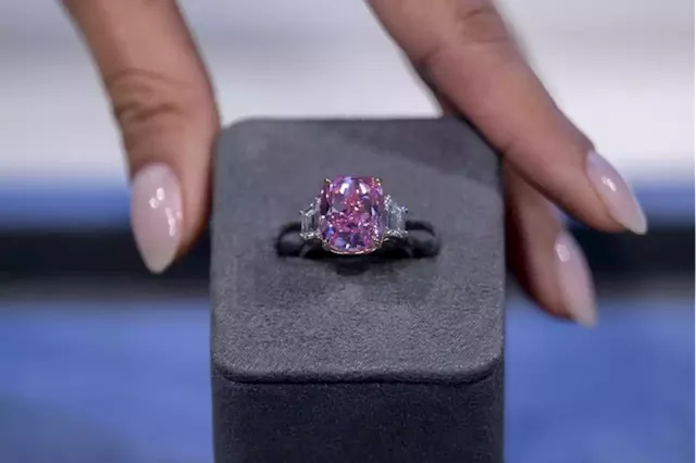 WATCH | Rare pink diamond from Botswana worth R640 million set for auction in New York | Business