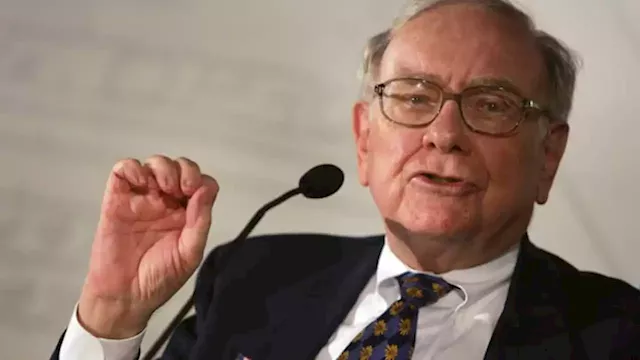 Buffett tells why he sold most of his bank stocks — except one