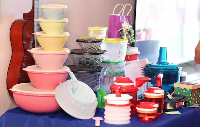 Tupperware struggles to stay in business, seeks financing