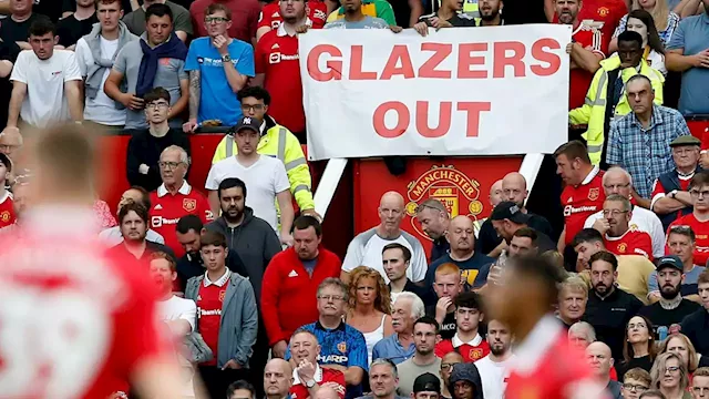 Manchester United share price drops as Glazers confident of investment to keep them in charge