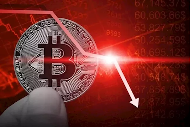 Crypto market plunges as Bitcoin falls below $30k