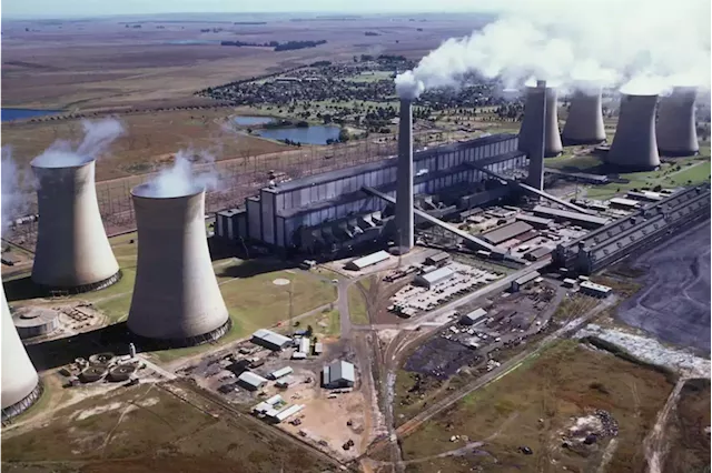 Ramaphosa calls urgent Cabinet meeting to discuss new plan for old coal power stations | Business