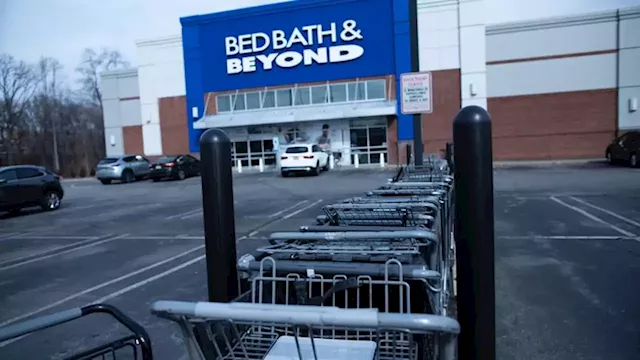 'Punch in the gut': Bed Bath & Beyond didn't pay severance to thousands of workers | CNN Business