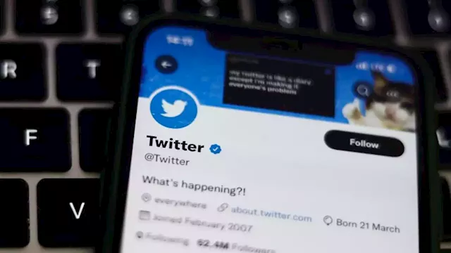 Elon Musk's Twitter begins purge of blue check marks | CNN Business