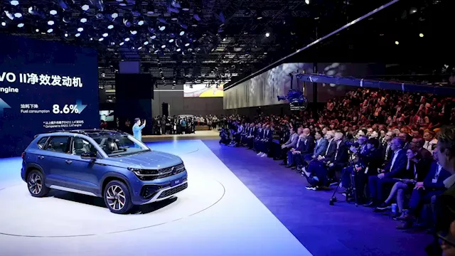 Carmakers Compete For China’s EV Market at Auto Show in Shanghai