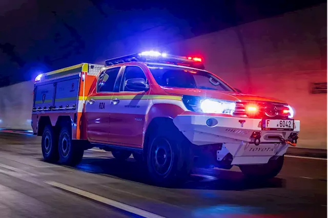 UK company reveals 6WD EV battery fire response truck | Autocar