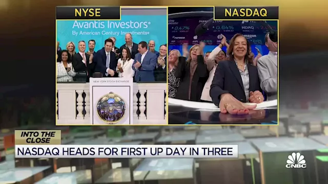 Dow, S&P 500 close lower Wednesday as First Republic woes eclipse Big Tech earnings: Live updates