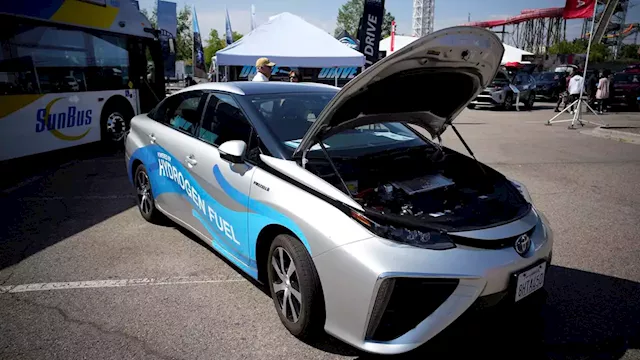 States and companies compete for billions to make hydrogen