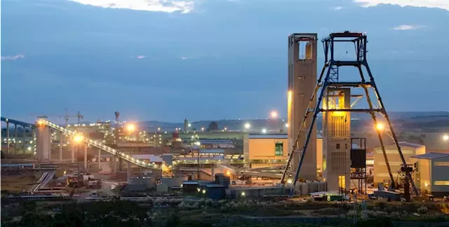 Rand price of gold hits record high, boosting SA's mining groups | Business