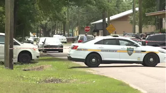 Auto repair shop owner shoots man attempting to rob business, JSO says