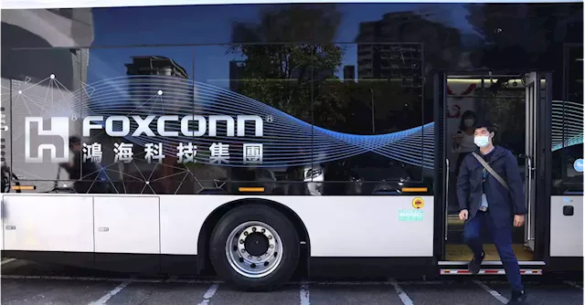 Foxconn plans $800 mln investment in southern Taiwan