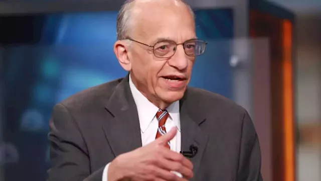 If the Fed doesn't cut rates, it will be 'tougher sledding' for the market this year, says Jeremy Siegel