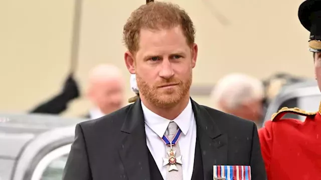 UK tabloid apologizes to Prince Harry on first day of new phone hacking trial | CNN Business