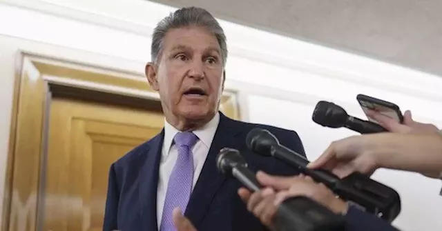 Manchin Touts His Politics in Meeting with Iowa Business Leaders