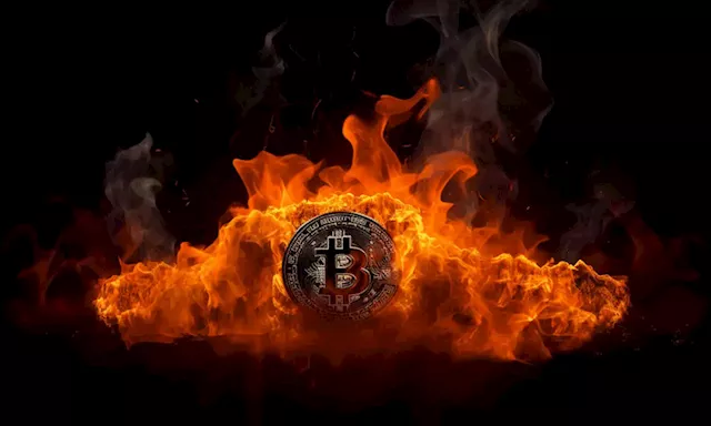 Can BTC endure the pain of the crossfire between STHs and market panic