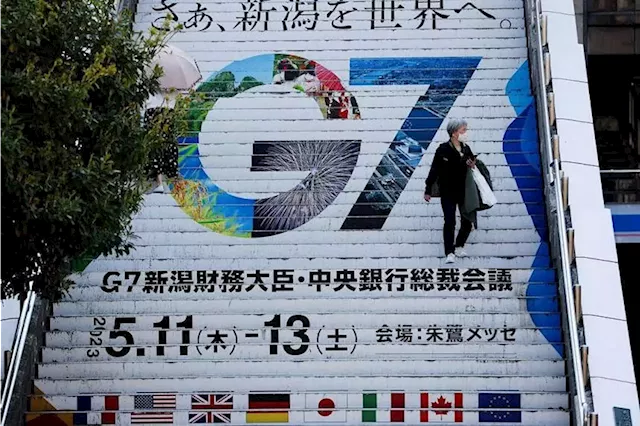 Crises from Ukraine to banking await G-7 finance ministers