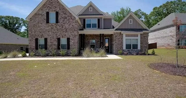 Luxury homes on the market in Dothan