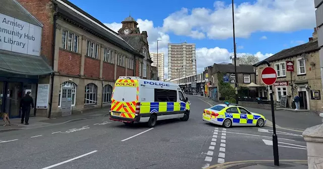 Live police cordon in Stocks Hill Armley as emergency services block road