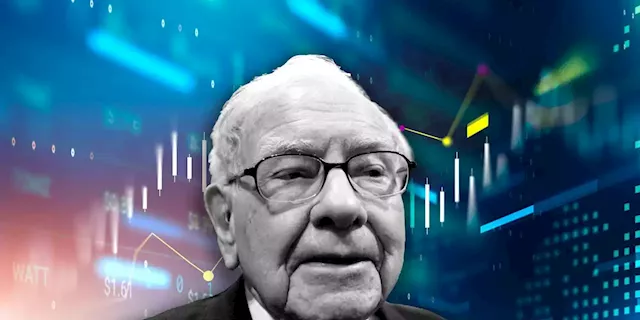 Warren Buffett's Berkshire Hathaway switched stakes in two banks, and the stocks head in opposite directions