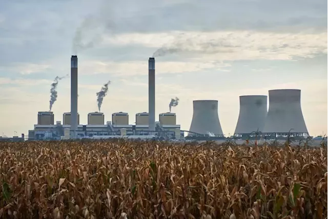 Standard Chartered warns on extending use of coal plants in SA, Business Day says