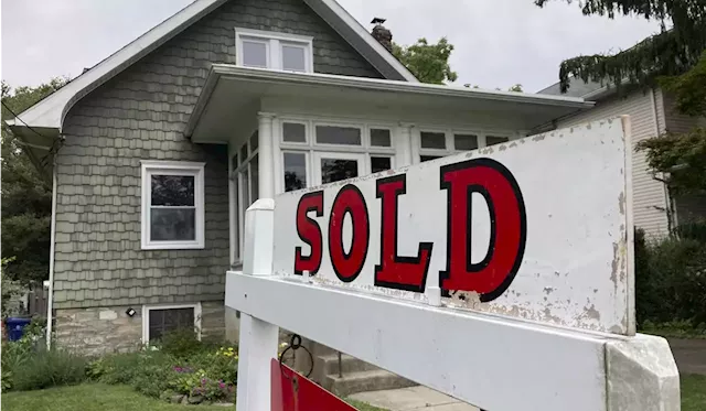 Consumer outlook of housing market tumbles to record low, poll indicates