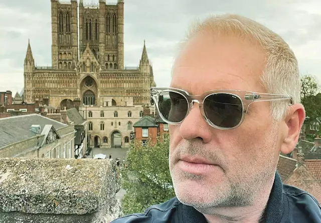 Chris Moyles' 'billion pound' idea to start a Lincoln taxi company (and open a pub)