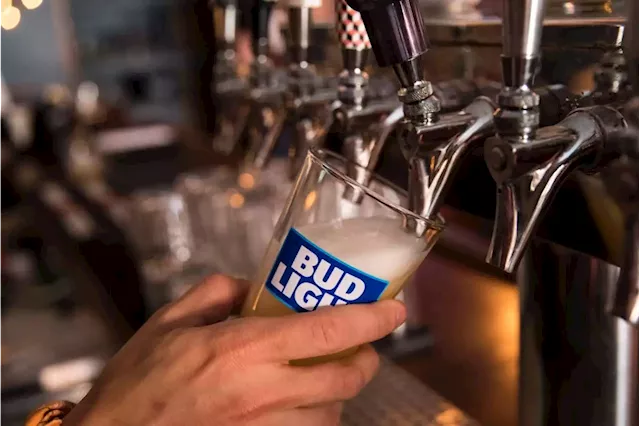 Bar that booted patrons over Bud Light controversy begs for business