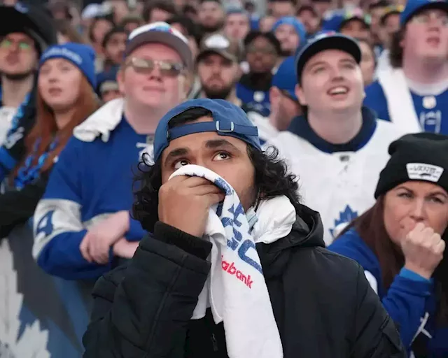 Business booming for Toronto bars as Maple Leafs advance in playoffs