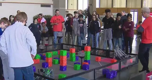 Chicago students to compete in robotics competition at Museum of Science and Industry