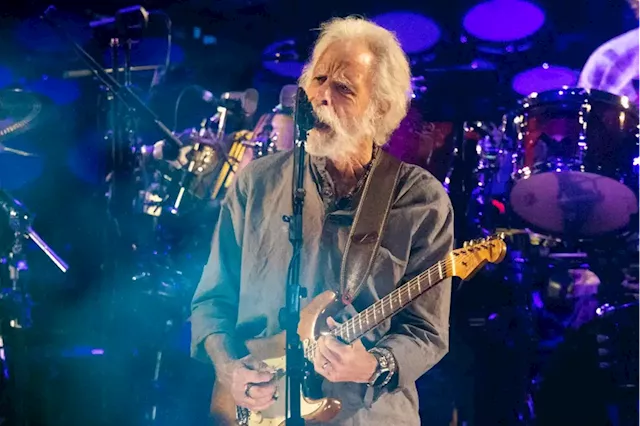 Dead & Company kick off farewell tour with a soaring show at the Kia Forum