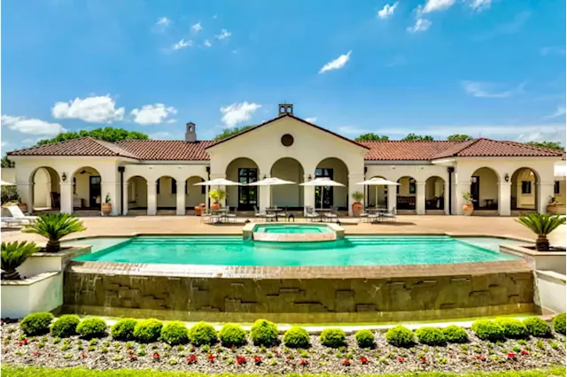 Whoa, Nelly! Brenham luxe resort and equestrian estate gallops onto market for $15M 🐎