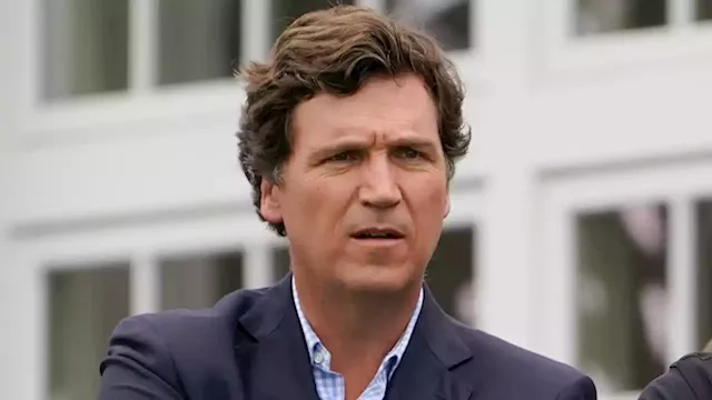 New York Times: Tucker Carlson texted 'It's not how white men fight' | CNN Business