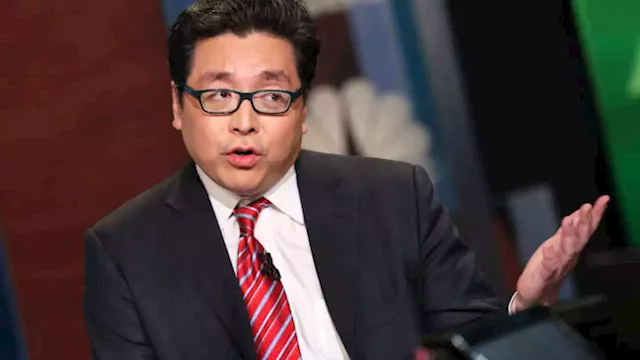 Market focus will shift back to earnings as debt ceiling worries fade, says Fundstrat's Tom Lee