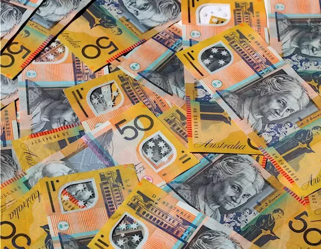 AUD/USD falls to multi-month low below 0.6500 ahead of US labor market data