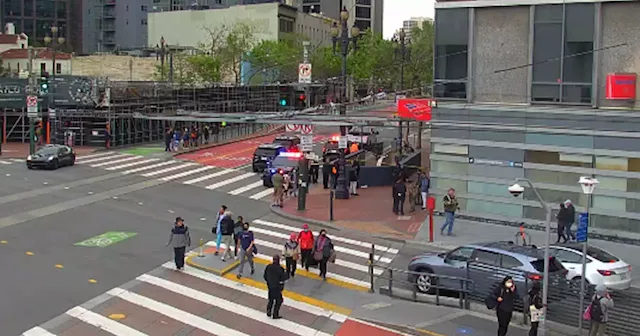 San Francisco police respond to possible shooting at Van Ness and Market