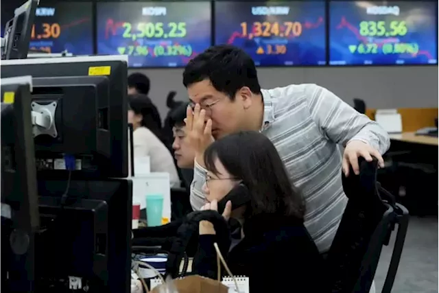 Stock market today: Global shares decline ahead of reports