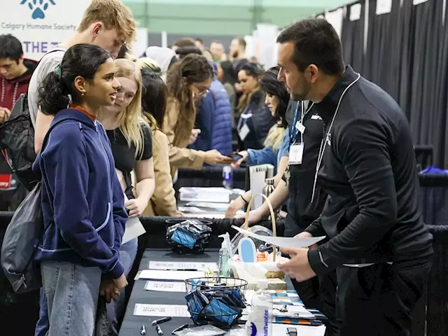 Cracks appear in Canada's jobs market as unemployment rate rises for first time in almost a year